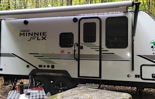 2022 Winnebago Micro Minnie FLX Solar