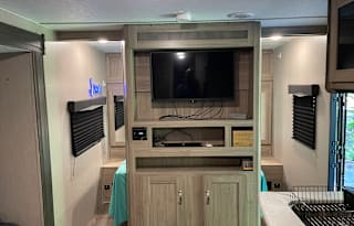 2021 Coachmen RV Freedom Express Select 29SE
