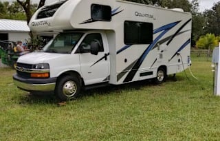 2022 Thor Motor Coach Quantum LC LC22 Chevy