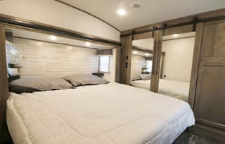 2021 Forest River RV Sabre 38DBQ