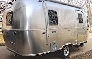 2022 Airstream RV Bambi 19'