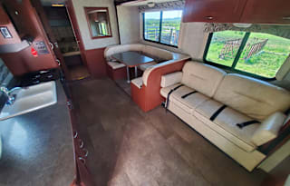 2015 Winnebago Minnie Winnie 31K