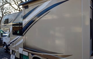 2018 Thor Motor Coach Four Winds 22B “Let’s Go!”