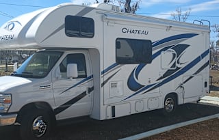 2021 Thor Chateau 24,solar,mega slide out,Ins incl