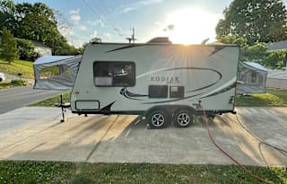 2019 Keystone RV Premier Ultra Lite 19FBPR