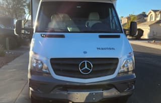 2015 Itasca Navion 24J