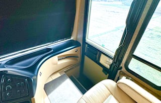 2014 Thor Motor Coach Tuscany 45LT