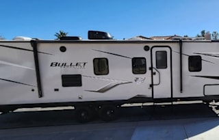 2022 Keystone BulletCrossfire2730BH *Delivery ONLY