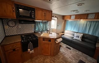 2011 Keystone RV Summerland 2570RL