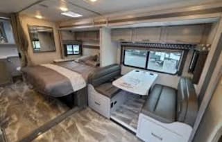 2023 Thor Motor Coach Quantum LC LC25 Ford