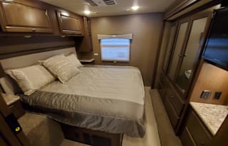 RUNAWAY RV RENTAL