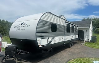 2023 EAST TO WEST Della Terra 312BH