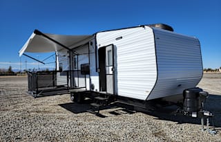 Ultimate OFF THE Grid Party Toyhauler