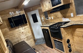 2018 Ice Castle Fish House