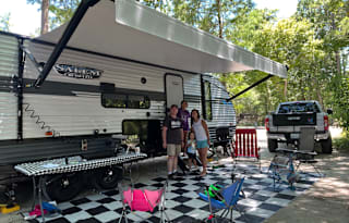 Memory Maker Bunkhouse for Family and Friends