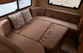 2010 Coachmen RV Freelander Dreamer Series 23DD