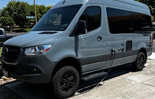 2021 Thor Motor Coach Sanctuary 19L