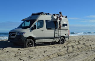 Mercedes Sprinter 4x4 Adventure Mobile 2022
