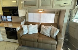 Stationary Luxury Coach Experience
