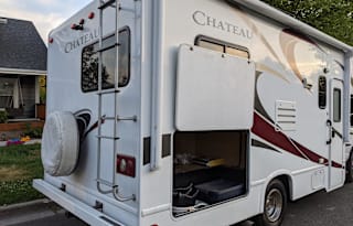2015 Thor Motor Coach Chateau 22E