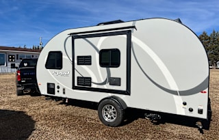 Beak & Hoof Pastures Pet Friendly Camper Rental