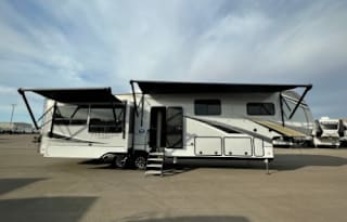 2022 Alliance Paradigm 390MP