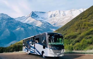 2022 Fleetwood RV Flair 34J