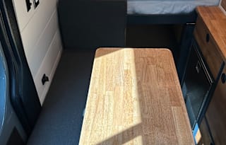 2024 Mercedes Benz, Sprinter 2500 class B