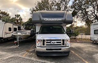 2023 LUXURY Bunkhouse on Wheels