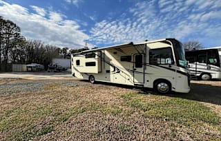 Family fun bus ready to make memories!