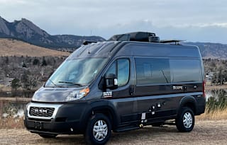 Amazing Camper Van With Full Bathroom! Fits in a Standard Parking Space!