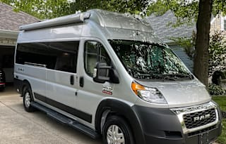 Thor Sequence pet friendly RV!