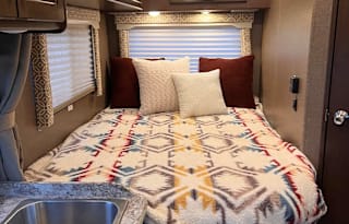 Fully Loaded Starry Roads RV Adventure