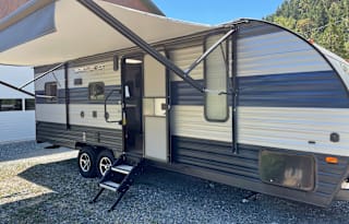 (The Wolf) 2021 Grey Wolf Limited 25' toy hauler
