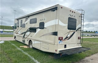 2017 Thor Motor Coach ACE 30.2