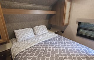 2019 Dutchmen RV Coleman Lantern Series 263BH