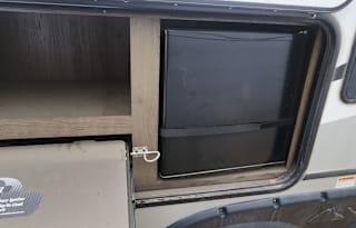 2021 Cougar 29 Bunk house