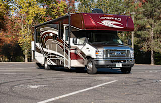 2018 Coachmen RV Leprechaun 319MB Ford 450