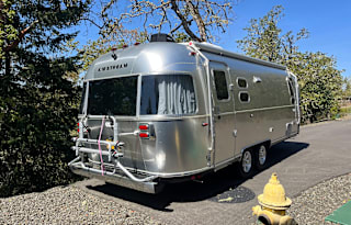 2022 Airstream RV Flying Cloud 25FB
