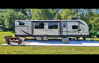 2019 Keystone RV Laredo 332BH