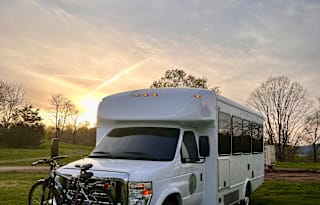 Escape in Nature in this Cozy Shuttle Conversion