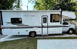 2022 Coachmen RV Freelander