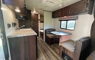 Jayco Jay Flight SLX7 174BH Travel Trailer Rental