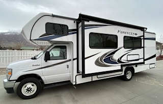 2021 Forest River RV Forester LE 2551DSLE Ford