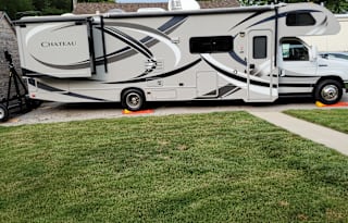 CJ's 2013 Thor Motor Coach Chateau 31L