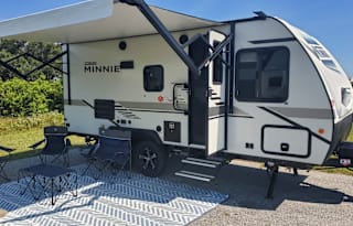 Eastern Shore Retreat: 2021 Minnie Winnie 2100BH