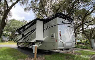 Best Class A Gas Luxury Motorhome-Family Vacation