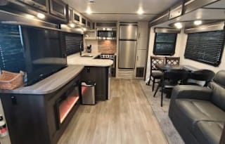 2022 Jayco Jay Feather 27BHB