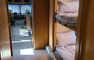 2015 Fleetwood Bounder(Delivery only)