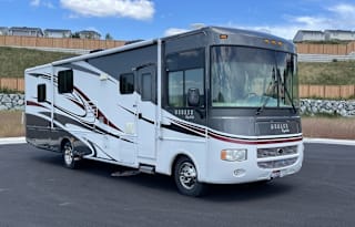 2011 Monaco Riptide 33ft w/2 slide outs